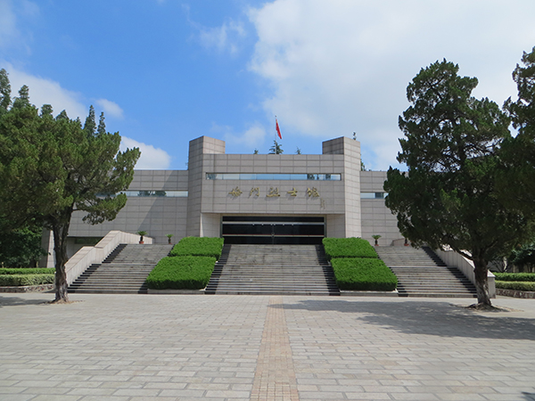 海门首任县委书记沈惠农雕像,烈士陆飞鹫殉难处,海门厅遗址以